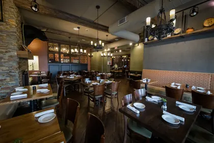 Guido's Pizzeria & Tapas, business photo 4