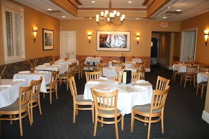 Lorenzo's Trattoria, business photo 3