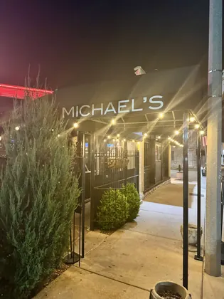 Michael's Bar & Grill, business photo 3