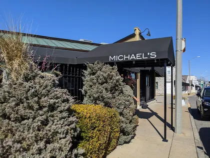 Michael's Bar & Grill, business photo 4