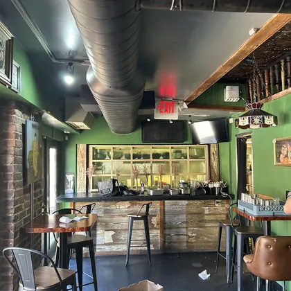 Stews Food & Liquor, business photo 2